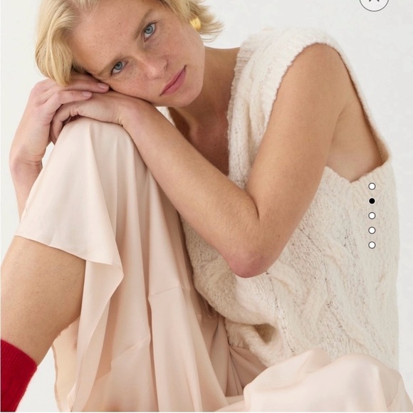 J.CREW cable-knit V-neck Ivory Wool Alpaca Blend Vest Size L - Picture 8 of 13